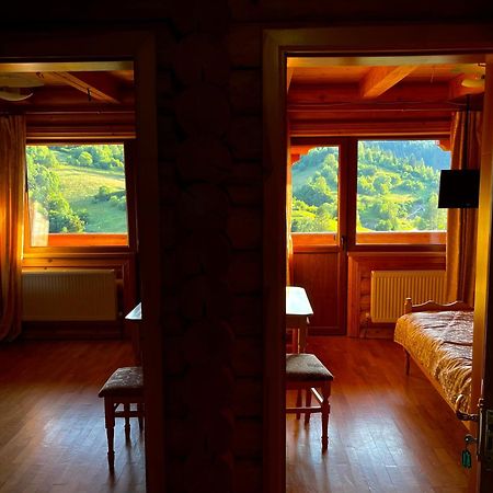 Privatna Sadiba Chalet Oryavchyk Esterno foto