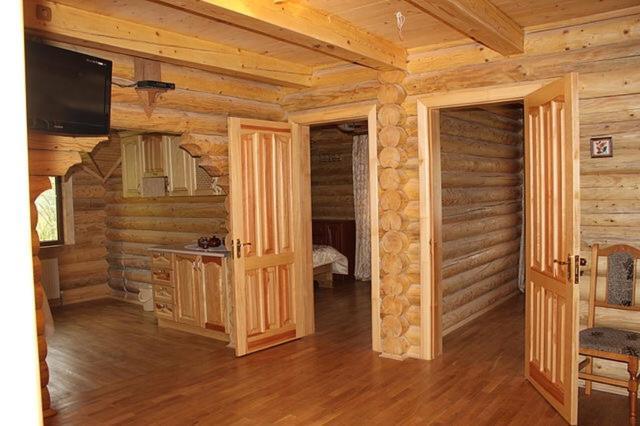 Privatna Sadiba Chalet Oryavchyk Esterno foto