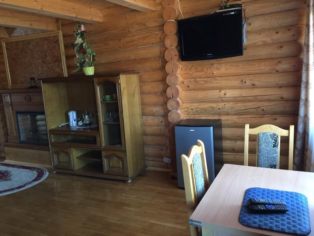 Privatna Sadiba Chalet Oryavchyk Esterno foto